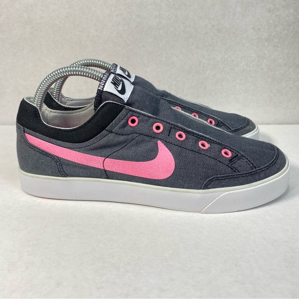 Nike Capri Slip On TXT Pink/ Black Athletic Shoe Sneaker 644553-001; Women’s 7.5